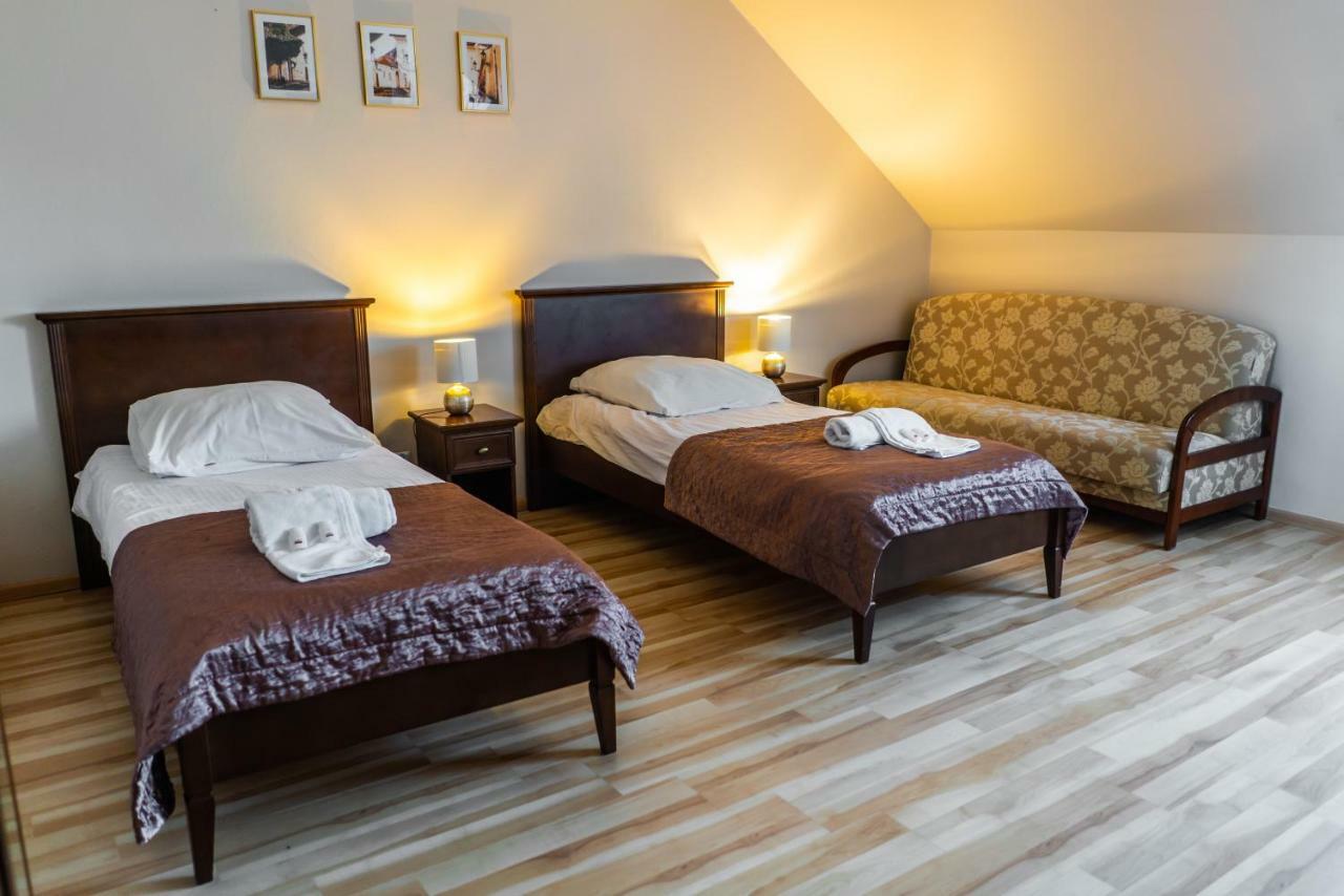 Dworek Helena Biała Podlaska Extérieur photo