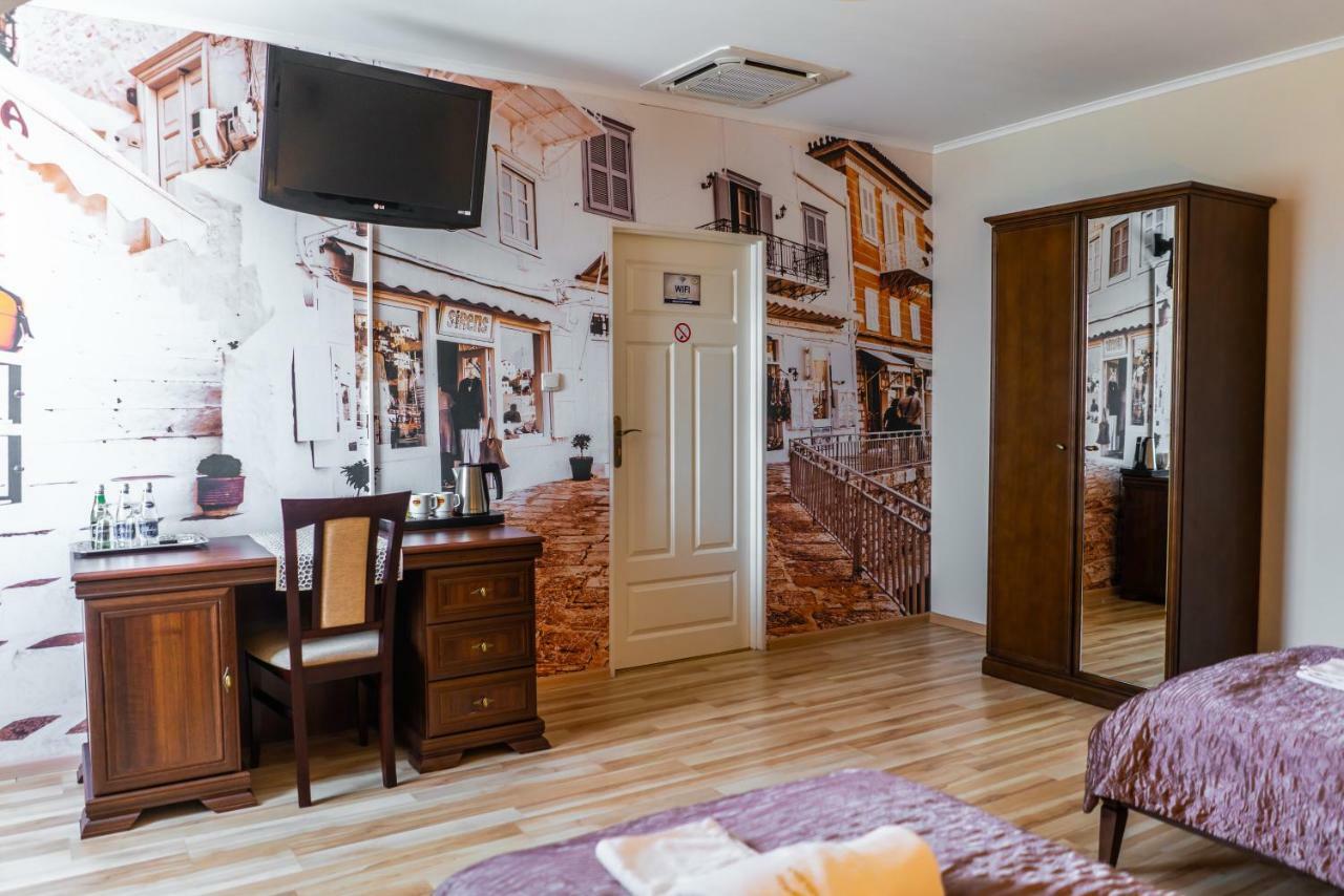 Dworek Helena Biała Podlaska Extérieur photo