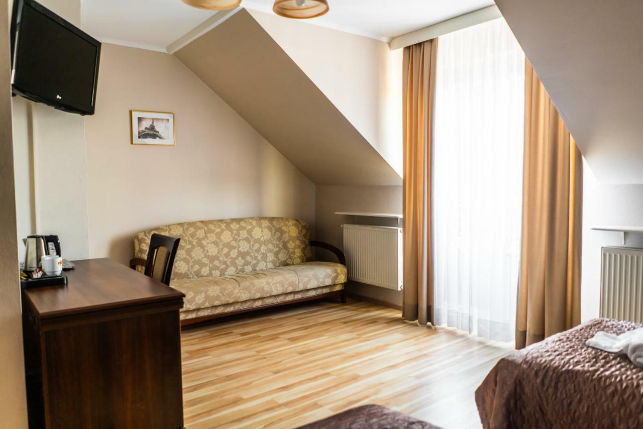 Dworek Helena Biała Podlaska Extérieur photo