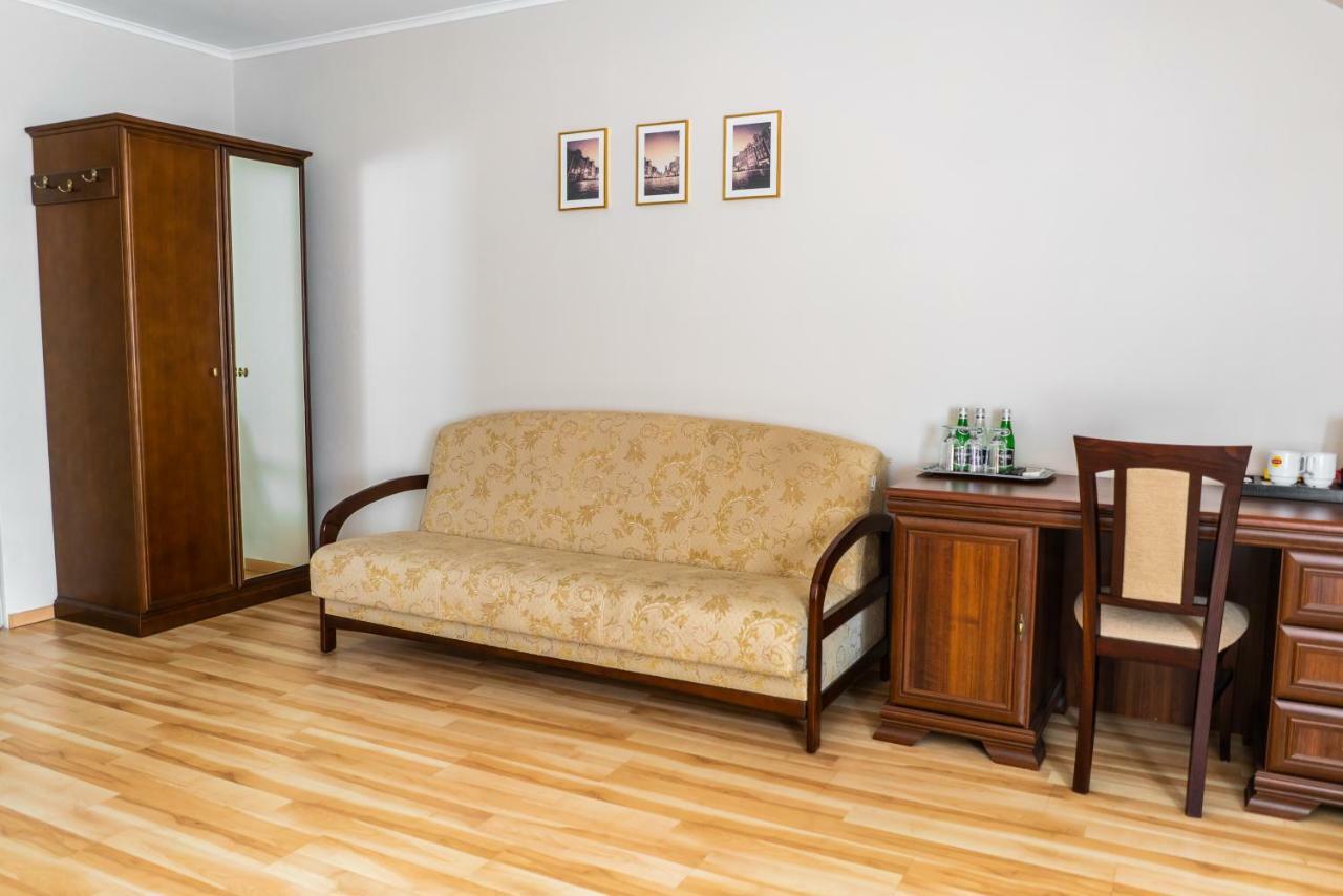 Dworek Helena Biała Podlaska Extérieur photo